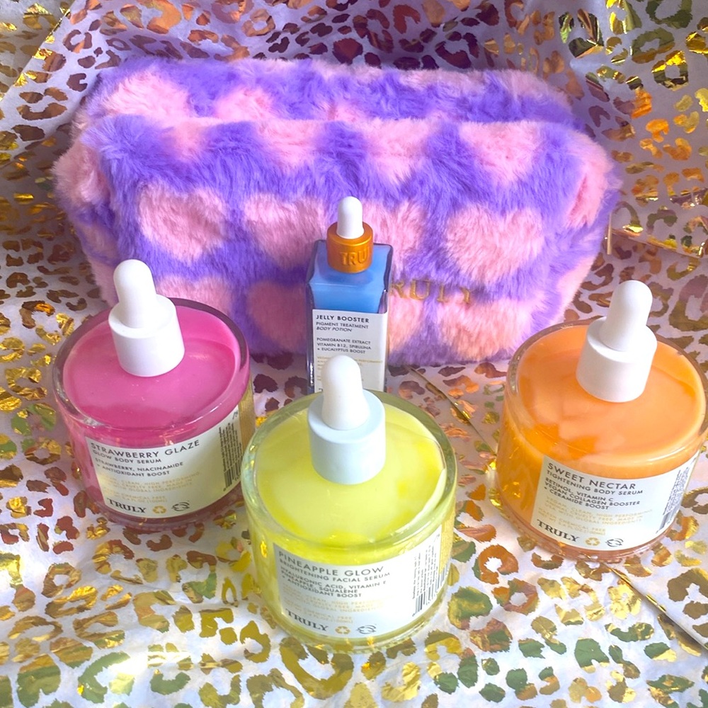 Truly bag and 4 serums